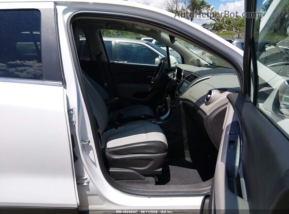 3GNCJPSB5GL130300 2016 CHEVROLET TRAX White Սալոնի դիմացի տեսք