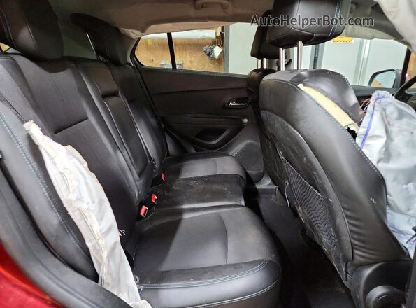 3GNCJPSB8GL267148 2016 CHEVROLET TRAX Red Սալոնի հետևի տեսք