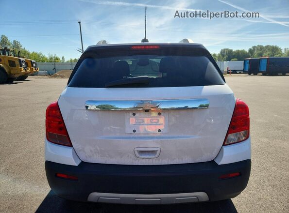 3GNCJRSB6GL220163 2016 CHEVROLET TRAX White Rear view