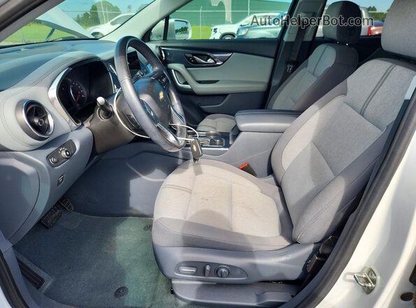 3GNKBBRA2LS694656 2020 CHEVROLET BLAZER White Front interior view