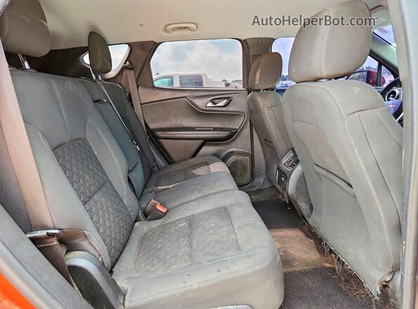3GNKBBRA7MS567824 2021 CHEVROLET BLAZER Orange Vista interior trasera