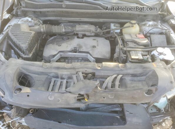 3GNKBBRA9LS652792 2020 CHEVROLET BLAZER Серебряный Вид подкапотного пространства