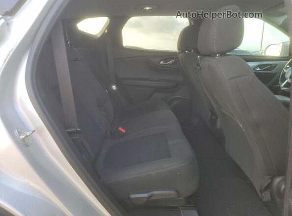 3GNKBBRA9LS652792 2020 CHEVROLET BLAZER Серебряный Вид задней части салона
