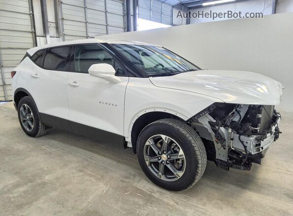 3GNKBCR40TS161401 2026 CHEVROLET BLAZER White 
