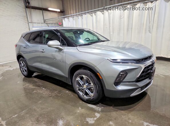 3GNKBCR42TS142610 2026 CHEVROLET BLAZER Серый Передняя правая четверть