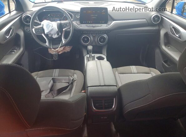 3GNKBCR46TS142559 2026 CHEVROLET BLAZER Blue Вид панелі приладів