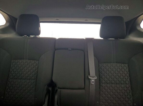 3GNKBCR47LS717512 2020 CHEVROLET BLAZER White უკანა სავარძლების ხედი