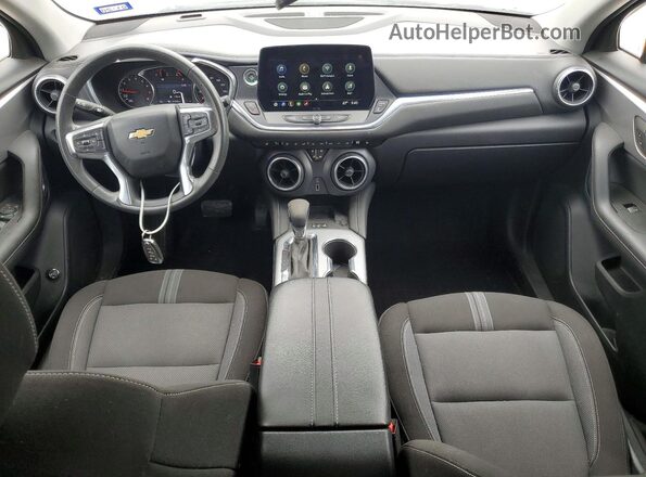 3GNKBCR4XPS137824 2023 CHEVROLET BLAZER Silver Vista del salpicadero