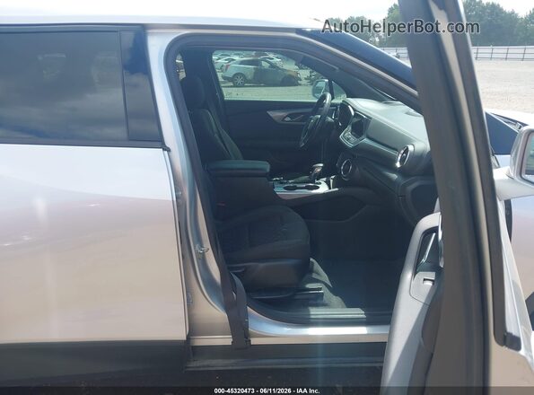 3GNKBCRS8LS588713 2020 CHEVROLET BLAZER Silver Սալոնի դիմացի տեսք