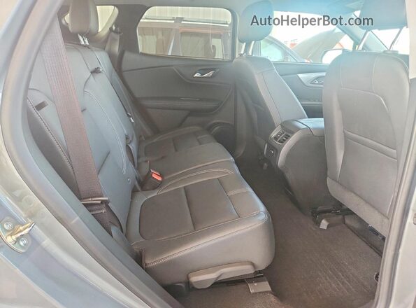 3GNKBDRS3RS129863 2024 CHEVROLET BLAZER Gray Вид задньої частини салону