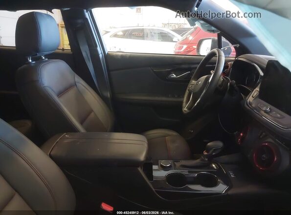 3GNKBERS4PS112797 2023 CHEVROLET BLAZER Black Widok wnętrza z przodu