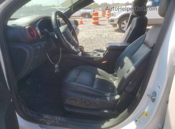 3GNKBERSXLS666565 2020 CHEVROLET BLAZER White Вид салону спереду