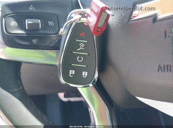 3GNKBGRSXKS700692 2019 CHEVROLET BLAZER White Вид панелі приладів