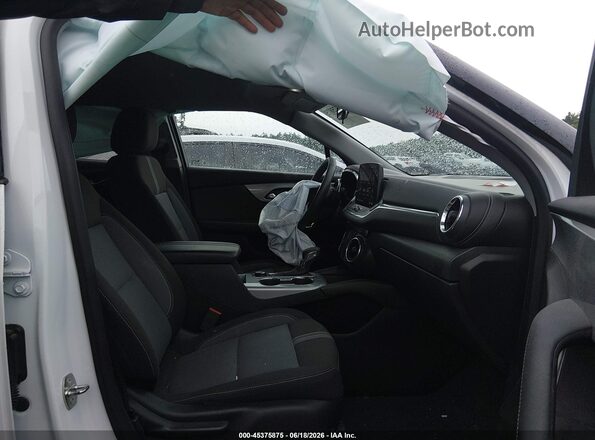 3GNKBHR40PS172238 2023 CHEVROLET BLAZER White Front interior view