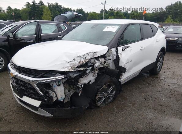 3GNKBHR40PS172238 2023 CHEVROLET BLAZER White Front view