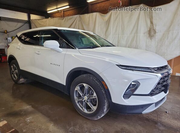 3GNKBHR40PS193915 2023 CHEVROLET BLAZER White Առջևի աջ
