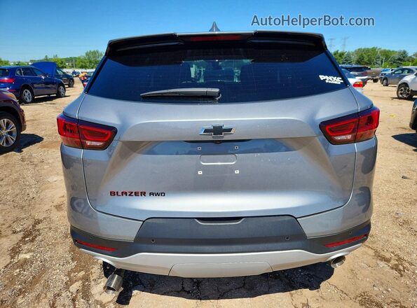 3GNKBHR40SS120181 2025 CHEVROLET BLAZER Серебряный Вид сзади