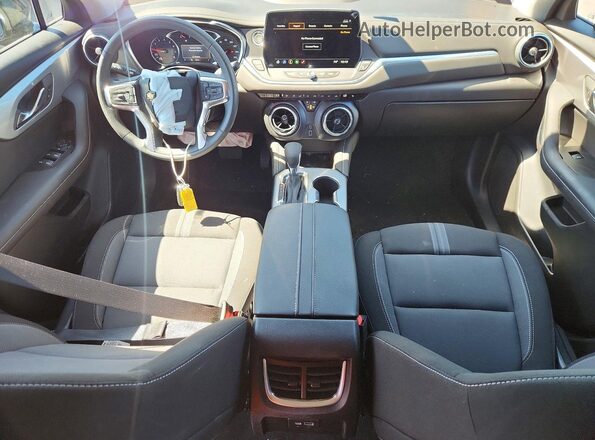 3GNKBHR41TS165373 2026 CHEVROLET BLAZER Black Առջևի վահանակի տեսք