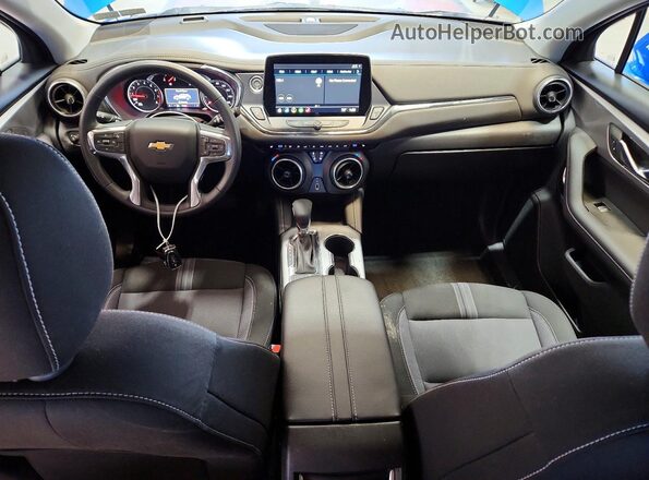 3GNKBHR43TS151782 2026 CHEVROLET BLAZER Blue Dashboard view