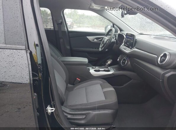3GNKBHR44RS166204 2024 CHEVROLET BLAZER Черный Вид салона спереди