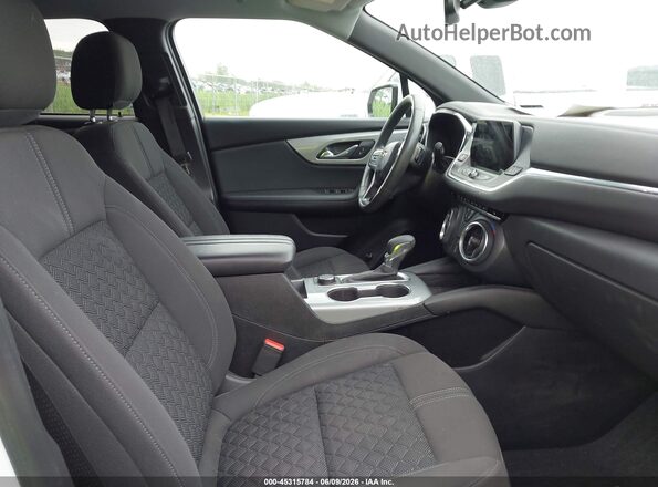 3GNKBHR47MS548736 2021 CHEVROLET BLAZER White წინა სალონის ხედი