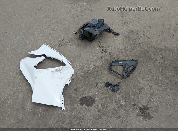 3GNKBHR48MS506625 2021 CHEVROLET BLAZER White ხელსაწყოთა პანელის ხედი