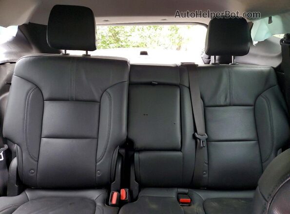 3GNKBHRS7KS651280 2019 CHEVROLET BLAZER White Rear seats view
