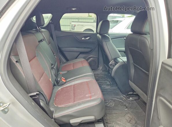 3GNKBKRS0LS567462 2020 CHEVROLET BLAZER Silver Սալոնի հետևի տեսք