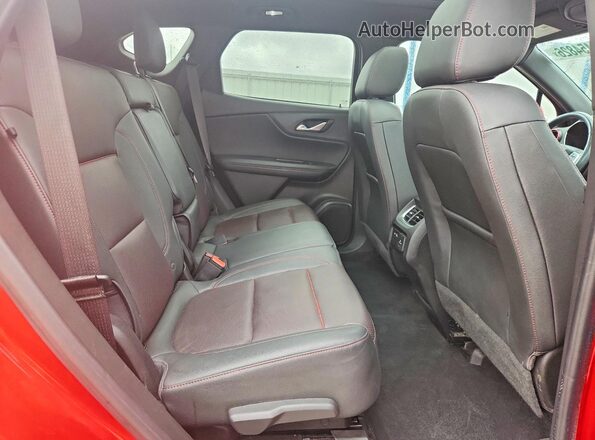 3GNKBKRS1MS573935 2021 CHEVROLET BLAZER Red Rear interior view