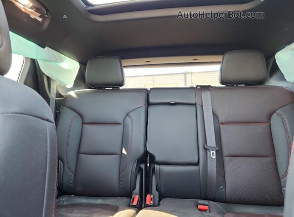 3GNKBKRS5NS225380 2022 CHEVROLET BLAZER Black Widok tylnych siedzeń