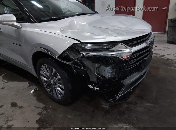 3GNKBKRS8KS682082 2019 CHEVROLET BLAZER Серебряный Вид спереди