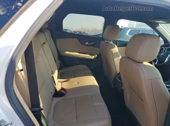 3GNKBLRS7LS594695 2020 CHEVROLET BLAZER Белый Вид задней части салона