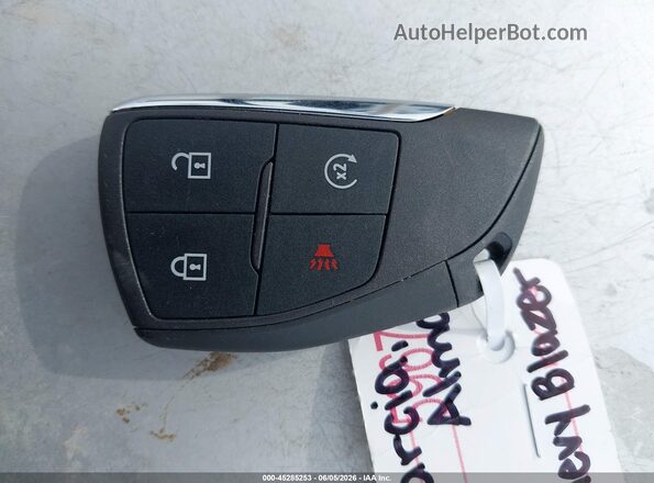 3GNKDBRM1SS243592 2025 CHEVROLET OTHER Gray წინა პანელის ხედი