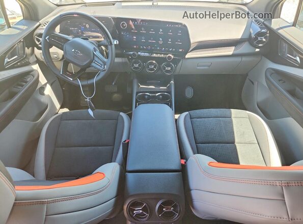3GNKDERL9SS246636 2025 CHEVROLET BLAZER Silver Առջևի վահանակի տեսք