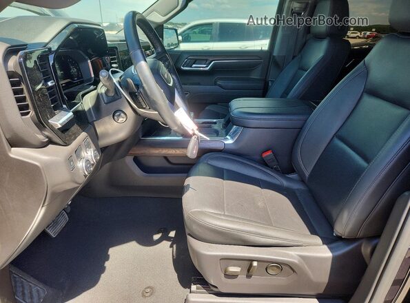 3GTPHDED6RG335895 2024 GMC SIERRA Black Front interior view
