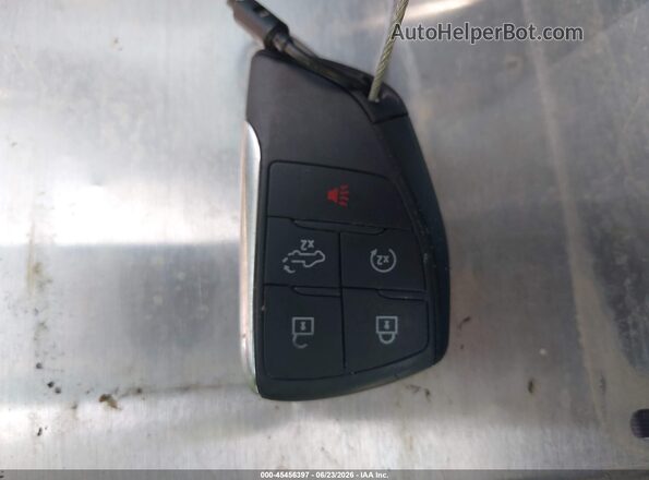 3GTPHDED6SG245989 2025 GMC SIERRA White Առջևի վահանակի տեսք