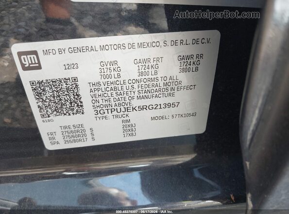 3GTPUJEK5RG213957 2024 GMC SIERRA Black Widok komory silnika