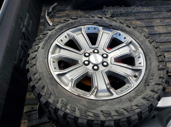 3GTU2MEC1HG101433 2017 GMC SIERRA Silver Vista del compartimento del motor