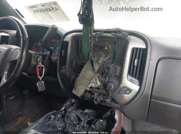 3GTU2NEC0HG194662 2017 GMC SIERRA Silver Widok z przodu