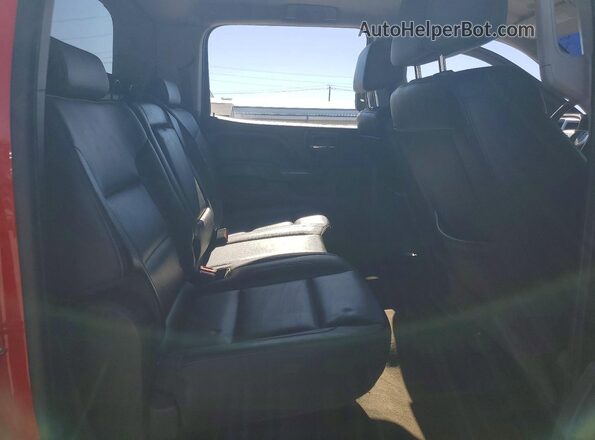 3GTU2NEC2HG227788 2017 GMC SIERRA Red Вид задніх сидінь