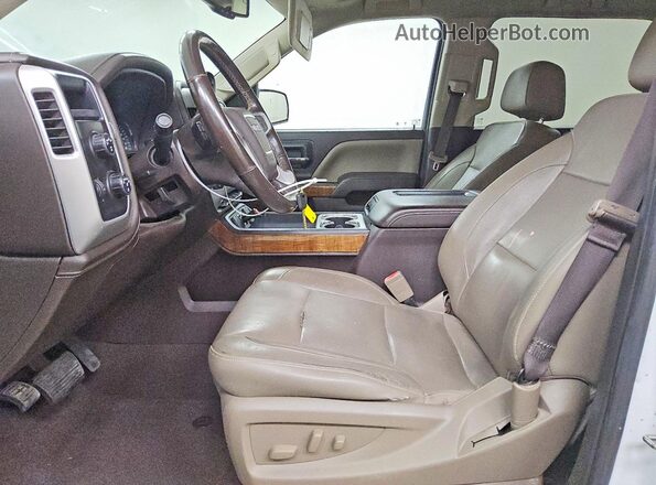 3GTU2NEC4JG607480 2018 GMC SIERRA White Front interior view