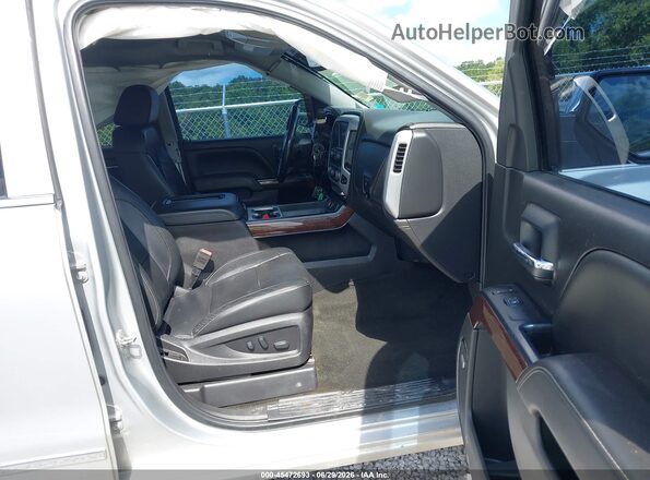 3GTU2NEC8HG439689 2017 GMC SIERRA Silver Widok wnętrza z przodu