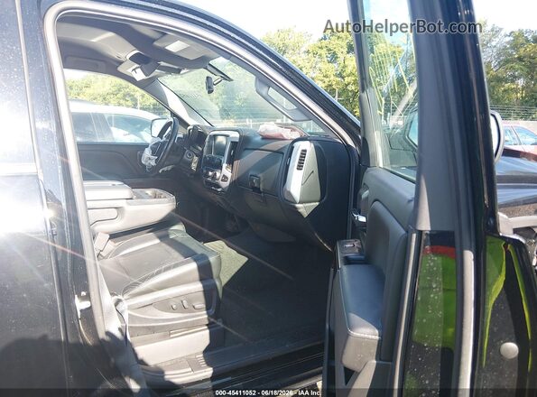 3GTU2NEC8JG369424 2018 GMC SIERRA Black წინა სალონის ხედი