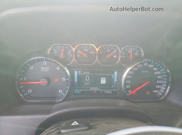 3GTU2NEJ9JG638643 2018 GMC SIERRA Белый Вид щитка приборов