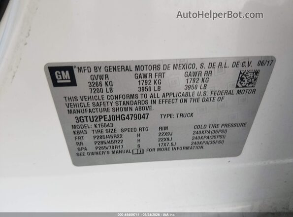 3GTU2PEJ0HG479047 2017 GMC SIERRA White Vista del compartimento del motor