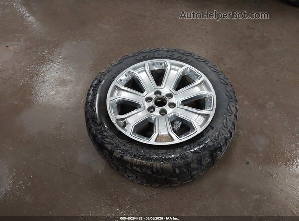 3GTU2PEJ2JG588048 2018 GMC SIERRA Серый 