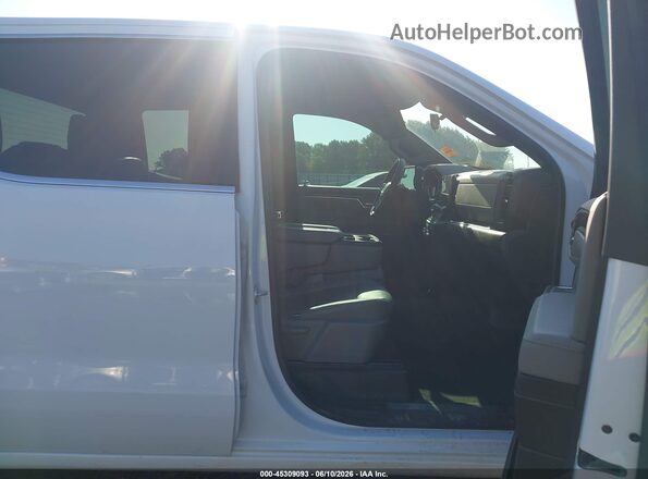 3GTUUBE83RG428900 2024 GMC SIERRA White Vista interior delantera