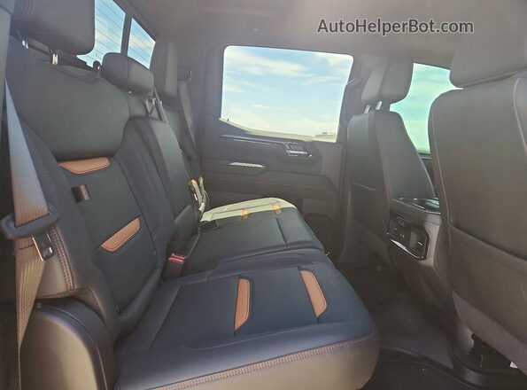 3GTUUEEL2TG136703 2026 GMC SIERRA Черный Вид задних сидений