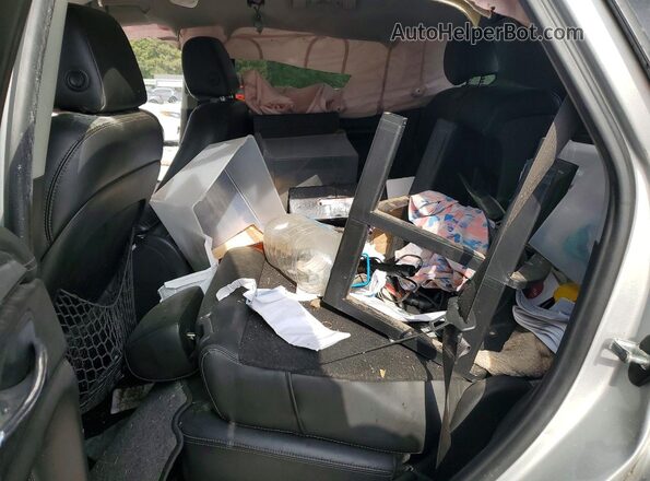 3GYFNAE33GS585903 2016 CADILLAC SRX Silver Vista interior trasera