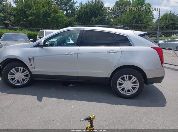 3GYFNAE36GS573437 2016 CADILLAC SRX Silver უკანა სალონის ხედი